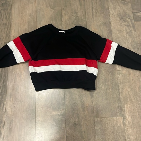 women’s sweater. can be dressed up or down. - Picture 1 of 2